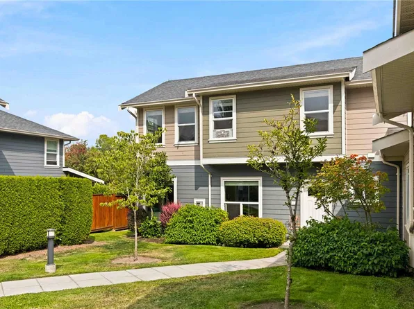 1515 Keating Cross Rd #18, Central Saanich, BC V8M 1W9