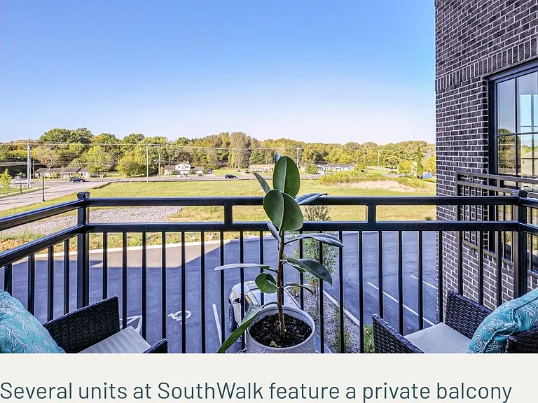 1025 One Southwalk Dr #200 — Photo 6