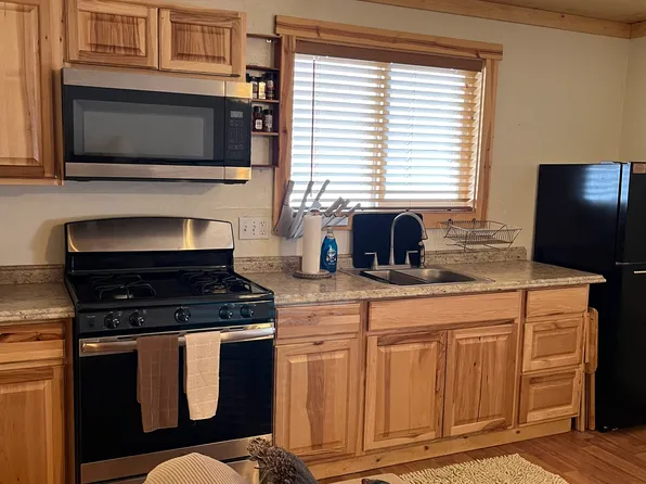 4005 Cedar Ave APT 3, South Lake Tahoe, CA 96150