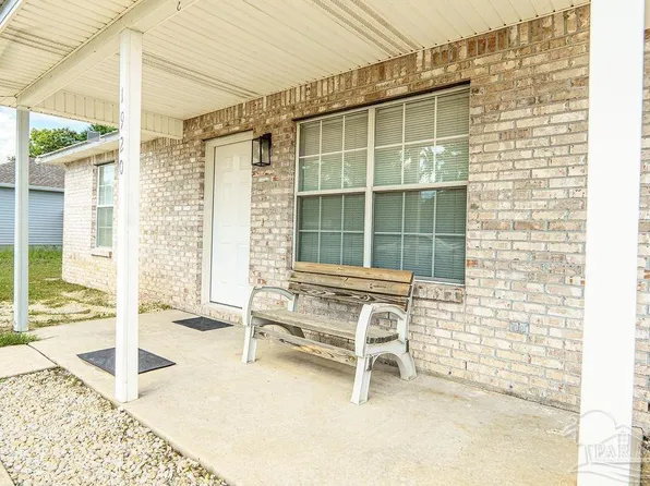 1920 Presidio St, Navarre, FL 32566