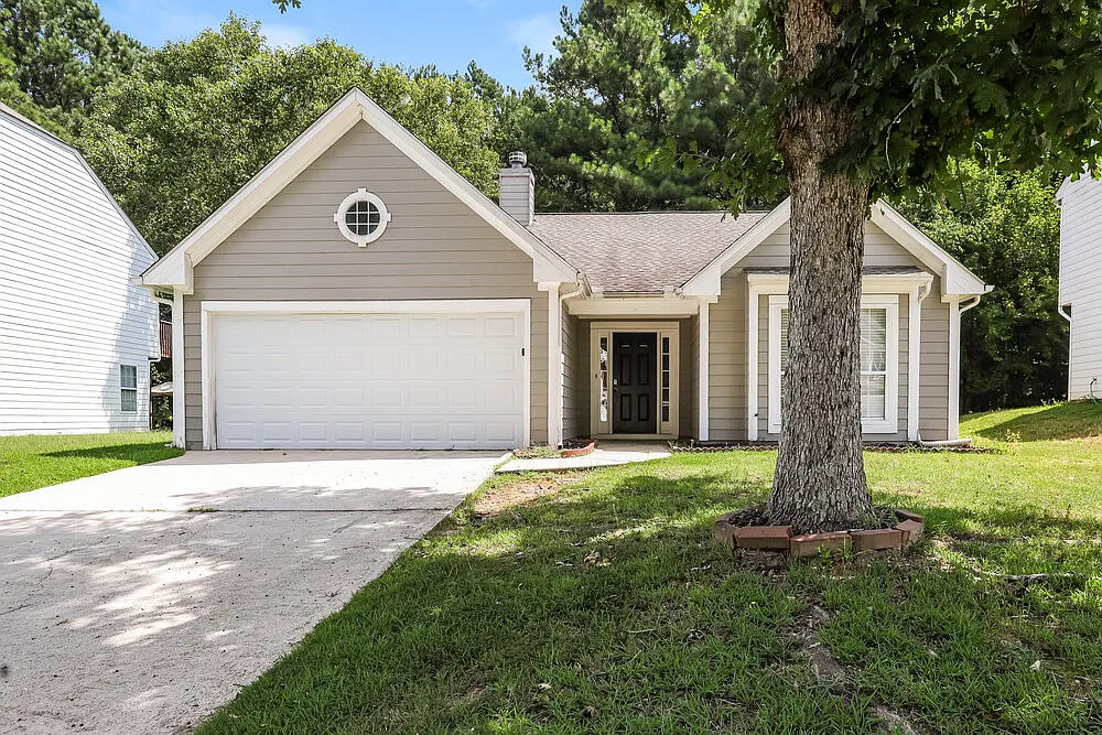 3 bed, 2.0 bath, 1531 sqft, $2,080 — Photo 1