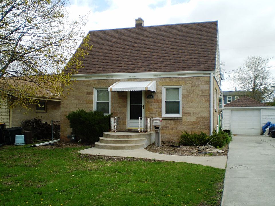 1st image of 422 N 98th St