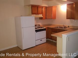 7811 W Hampton Ave APT 9, Milwaukee, WI 53218