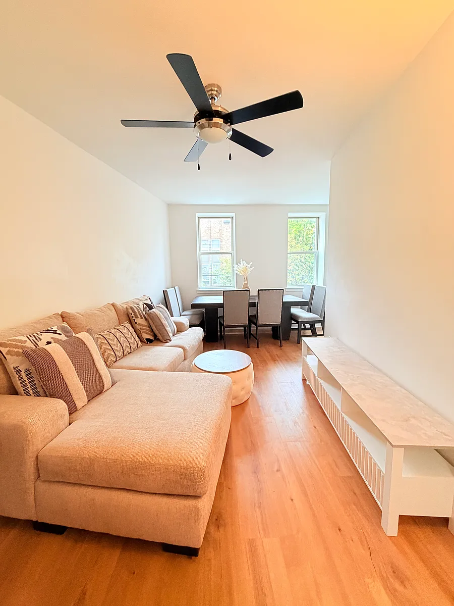 Building Photo - 732-734 S 5th St #2