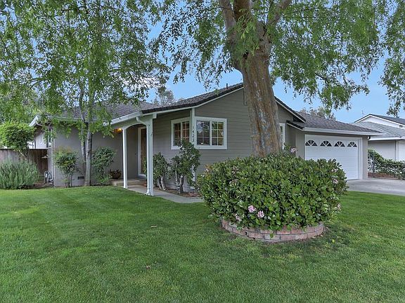3rd image of 1423 Dentwood Dr