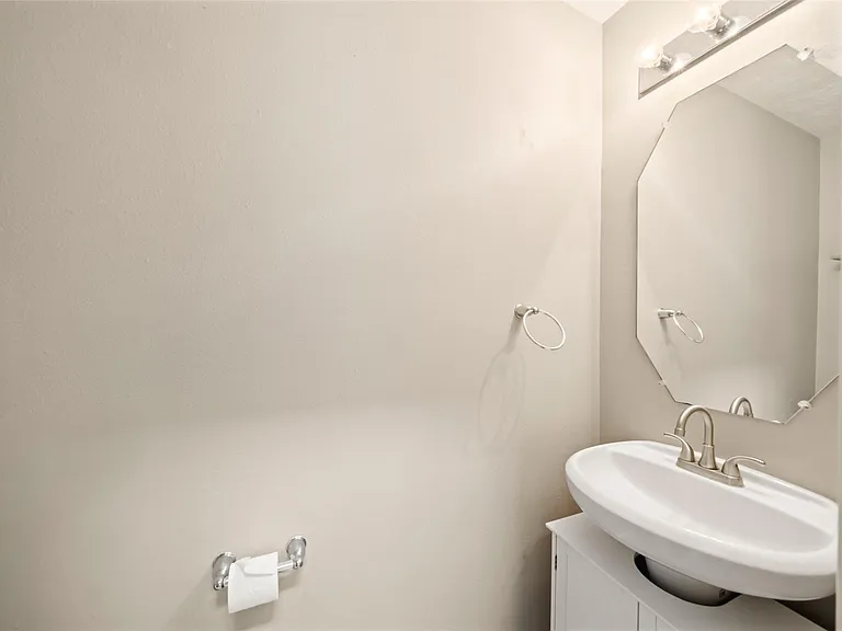 3 Whitekirk Pl — Photo 16