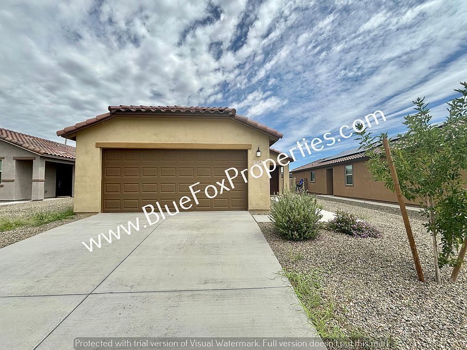 1st image of 670 W Calle Calca