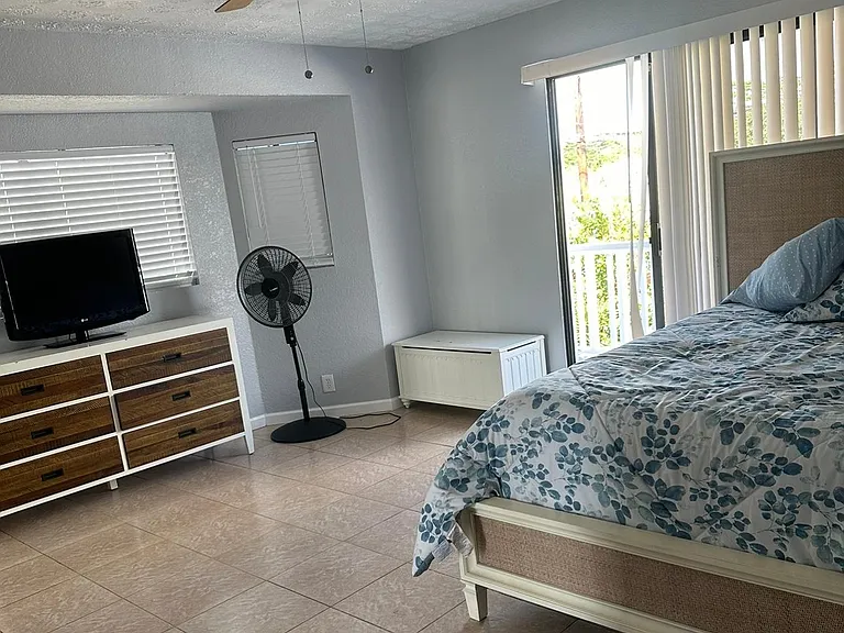 Main bedroom