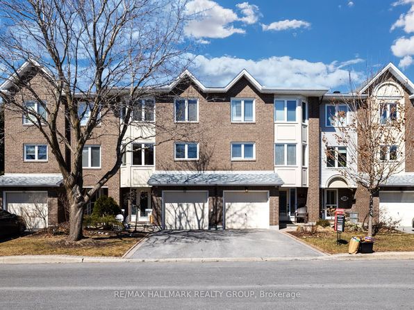 12 C Maple Ridge Cres, Ottawa, ON K2J 3L6