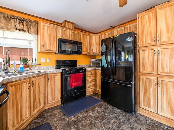5th image of 75 Anglers Dr #8