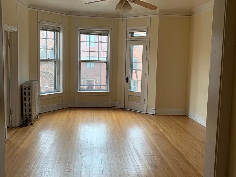 753 W Bittersweet Pl — Photo 4