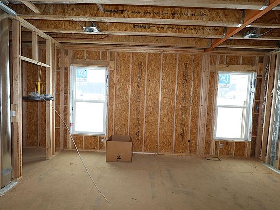 4th image of 9613 Riley Rd