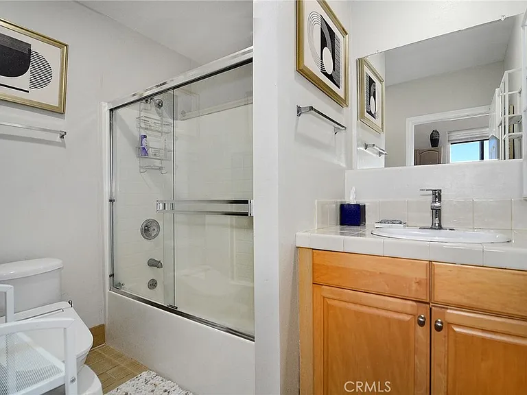 130 Dapplegray Rd — Photo 48