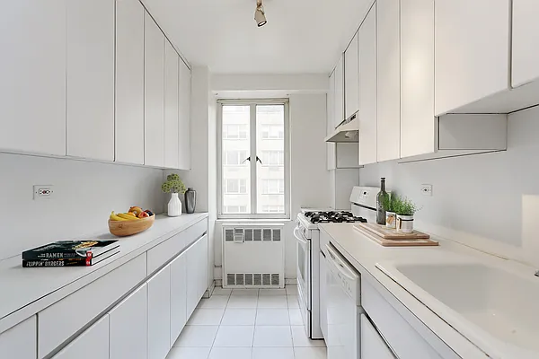 Rented by Corcoran | media 3