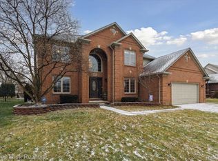 51033 Ace Dr, Macomb, MI 48042