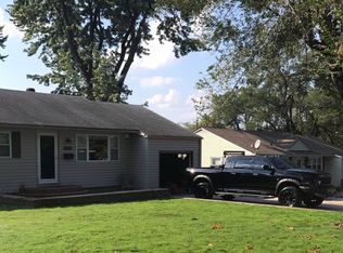 6200 Riggs St, Mission, KS 66202