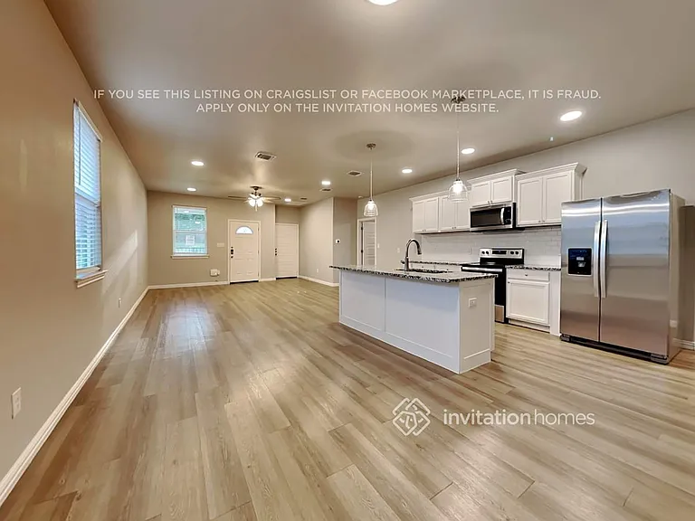 1320 Liberty St — Photo 5