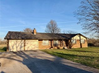 12956 Pearson Ranch Rd, Prairie Grove, AR 72753