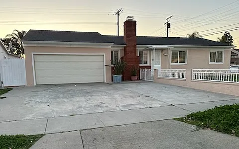 1213 S Courtright St Photo 1