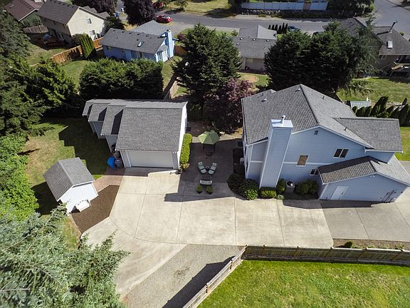 2nd image of 2003 Northwood Ave NE
