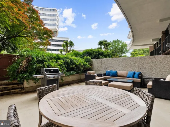 700 New Hampshire Ave NW #105, Washington, DC 20037