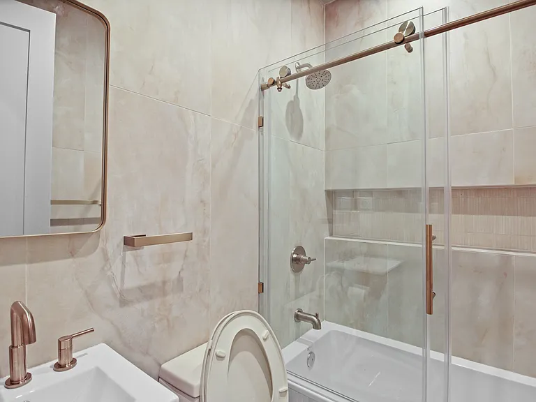 375 Hancock St #2 — Photo 6