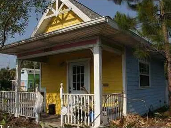 1013 Dr Martin Luther King Jr St S, St Petersburg, FL 33705