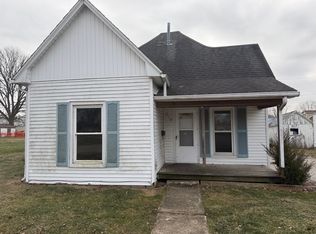 210 E 11th St, Georgetown, IL 61846