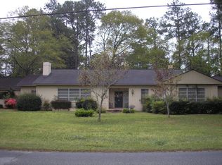 1706 Stonewall St, Dublin, GA 31021