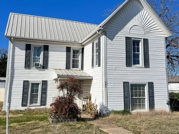 205 Randolph St, Tom Bean, TX 75489