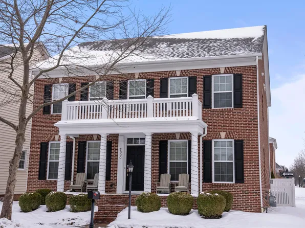 5000 Blackstone Edge Dr, New Albany, OH 43054