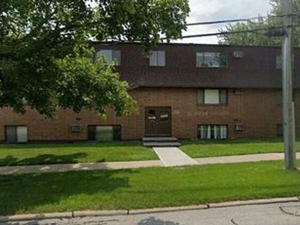 2nd image of 3455 E Court St #6