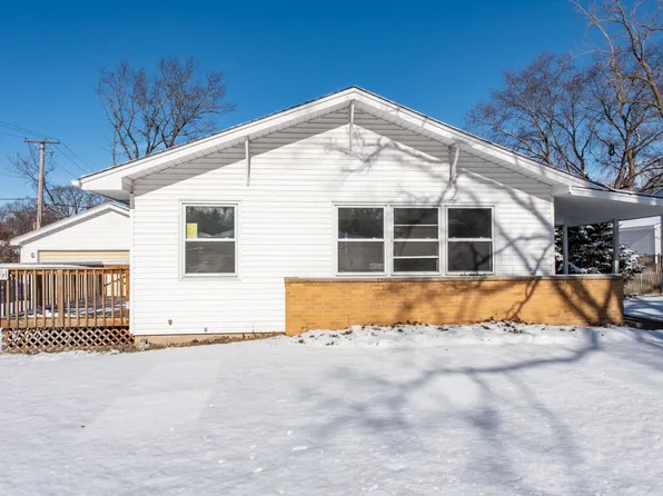 10454 W Bairstow Ave, Beach Park, IL 60087