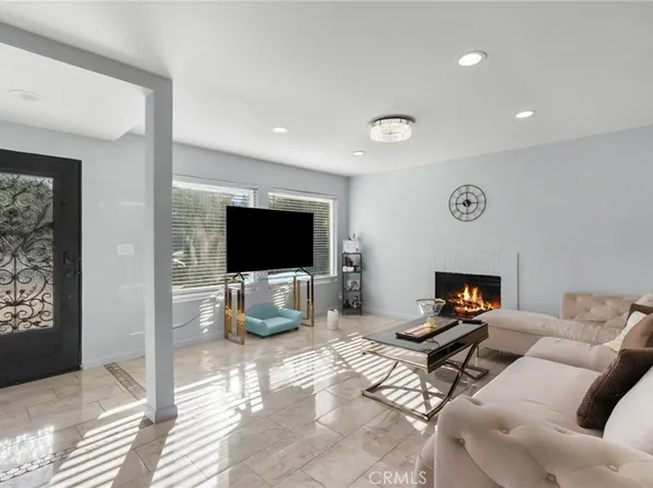 4700 Topanga Canyon Blvd, Woodland Hills, CA 91364