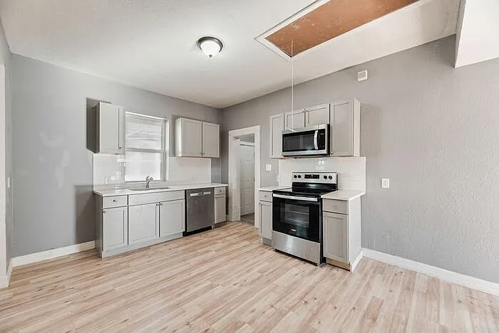 815 N Travis St — Photo 5