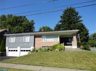 16 E Jefferson Ave, Myerstown, PA 17067