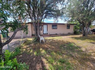 118 E Pinal St, Huachuca City, AZ 85616