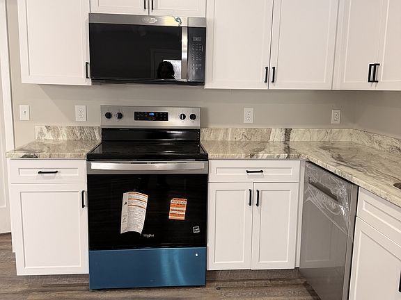 4th image of 216 Wilcox Pkwy #1