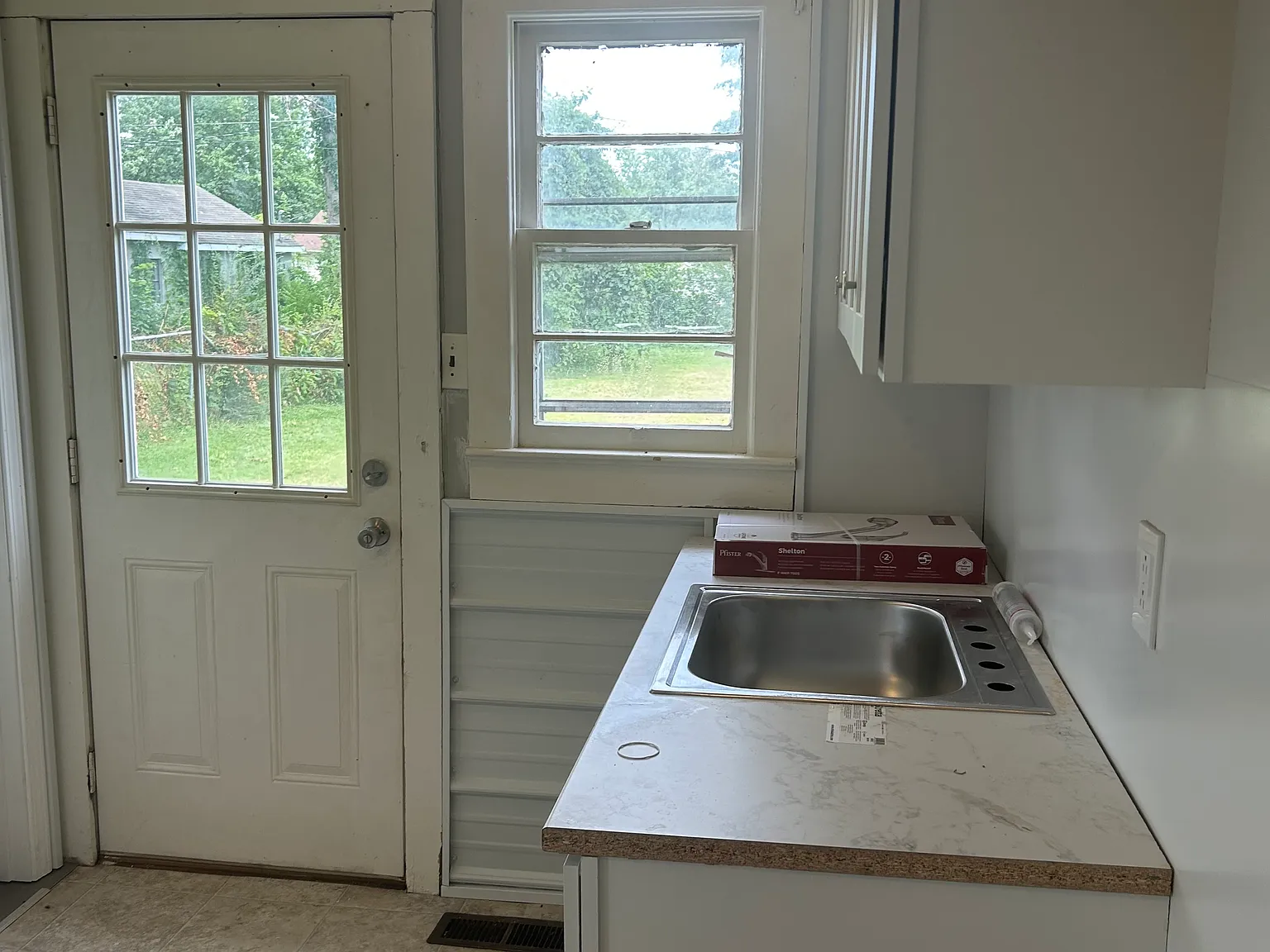 2 bed, 800 sqft, $855 — Photo 3