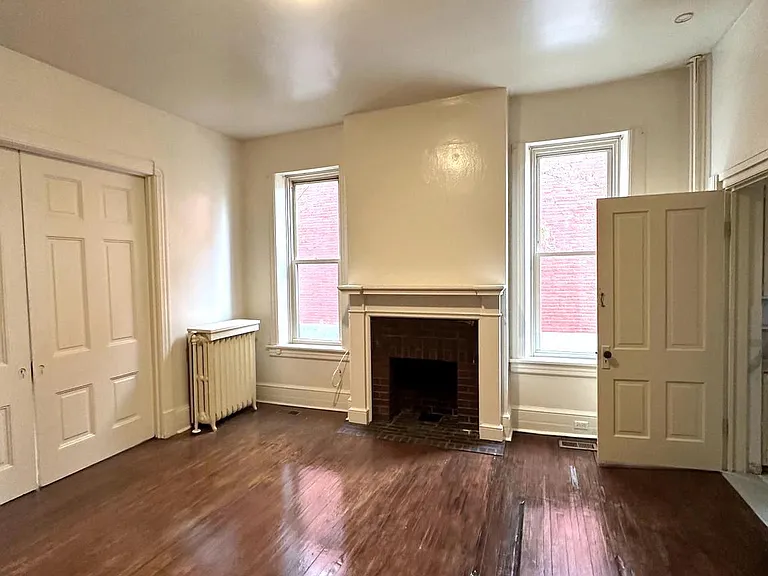 414 S Potomac St — Photo 15
