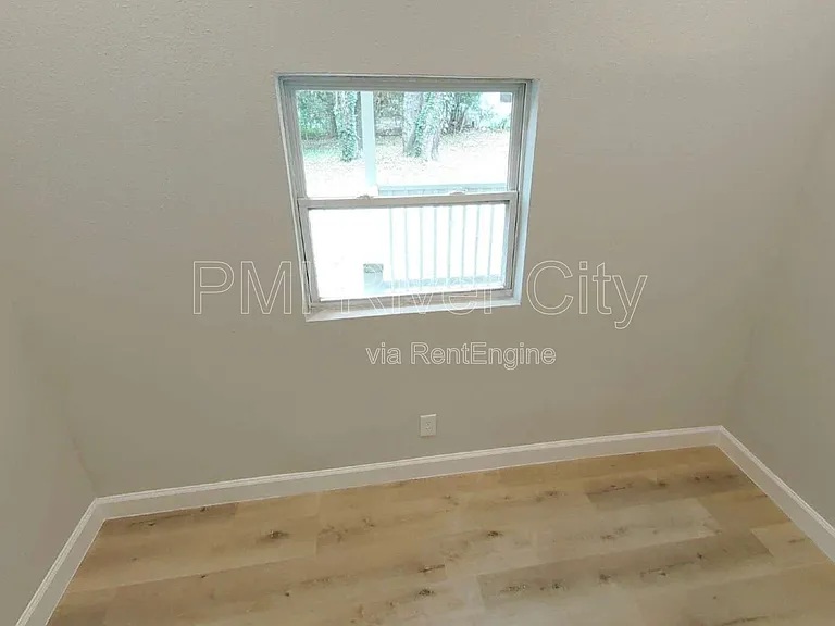 151 W 17th St #2 — Photo 6