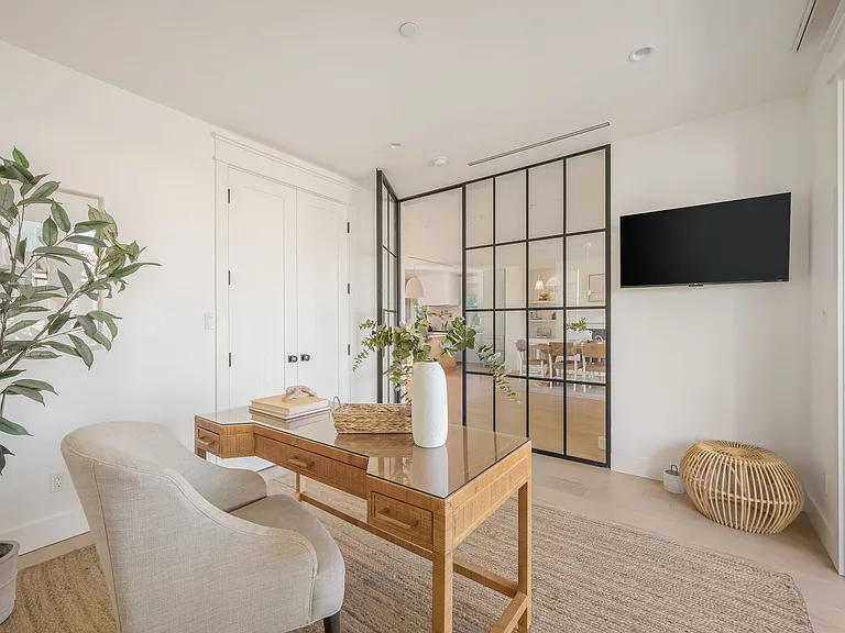 153 Granada Ave — Photo 6