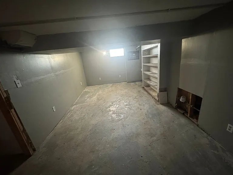 787 Jason Ave — Photo 13