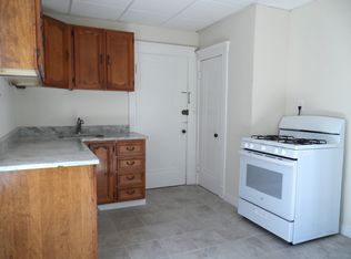 24 Hanover Cir APT 2, Lynn, MA 01902