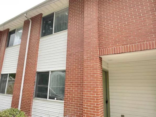 40 4th Ave APT 9, Shalimar, FL 32579