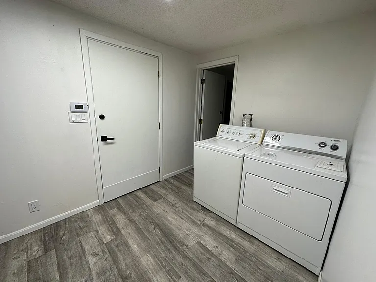 501 Russell Ave N #L — Photo 25