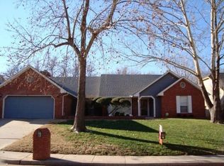 1609 Hazelhurst, Edmond, OK 73013