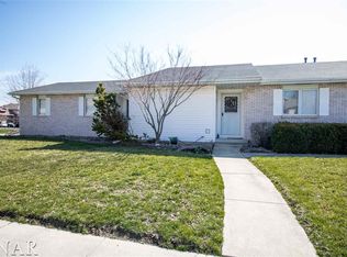 502 Cheshire Dr #A, Bloomington, IL