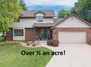 212 Walton Dr, Glen Carbon, IL