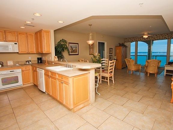 4th image of 1 Portofino Dr Suite 1506